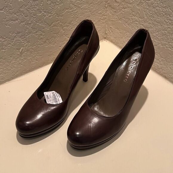 Calpierre Women's 41 Dark Brown Leather Platform Pump Heels Office Academia New - Picture 1 of 8